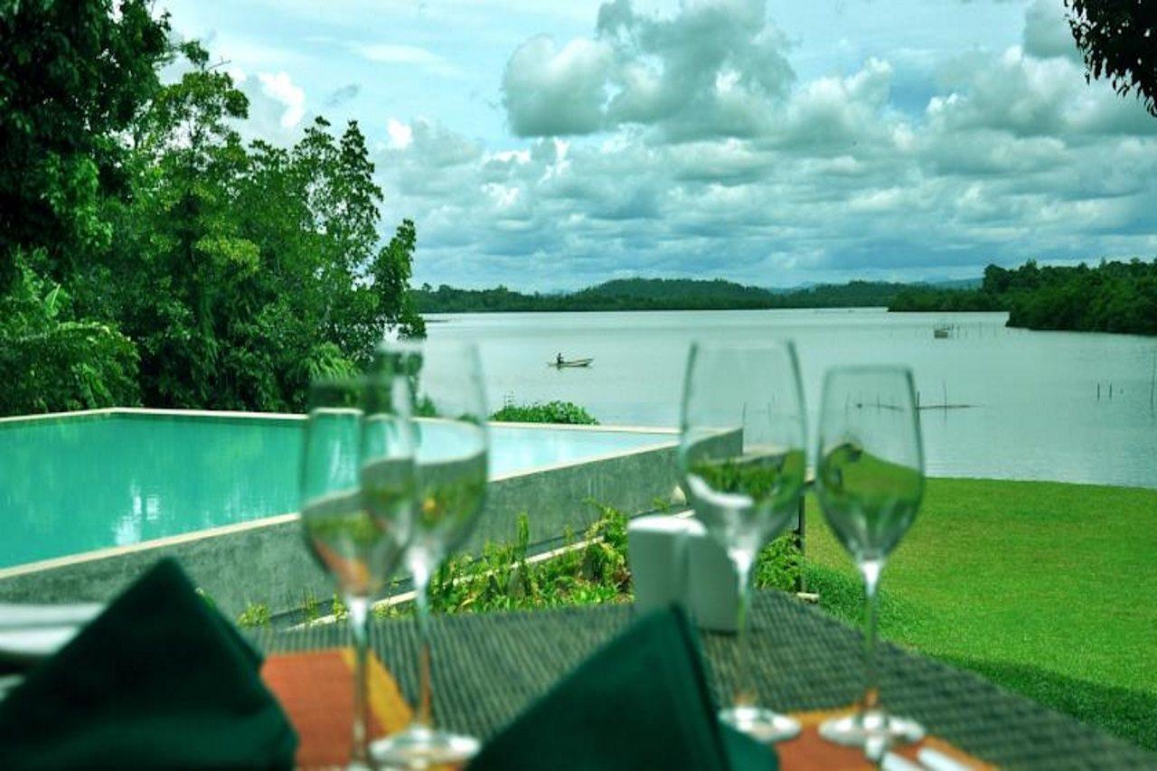 Roman Lake Ayurveda Boutique Resort - Level 1 Certified Ахунгалла Экстерьер фото